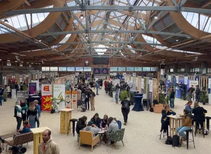 Le hall innovation en 2023 au salon Normandy Horse Meet'Up au Pôle International du Cheval Longines-Deauville